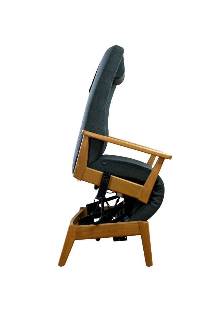 5040 Multiplus in oak