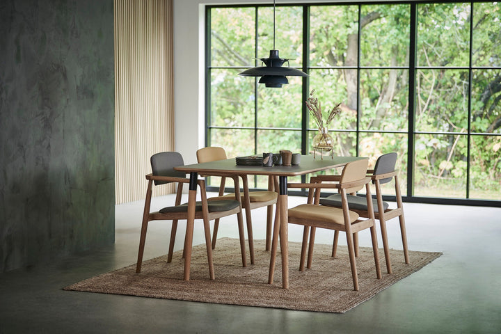 Elegant Table 4000 - Contract