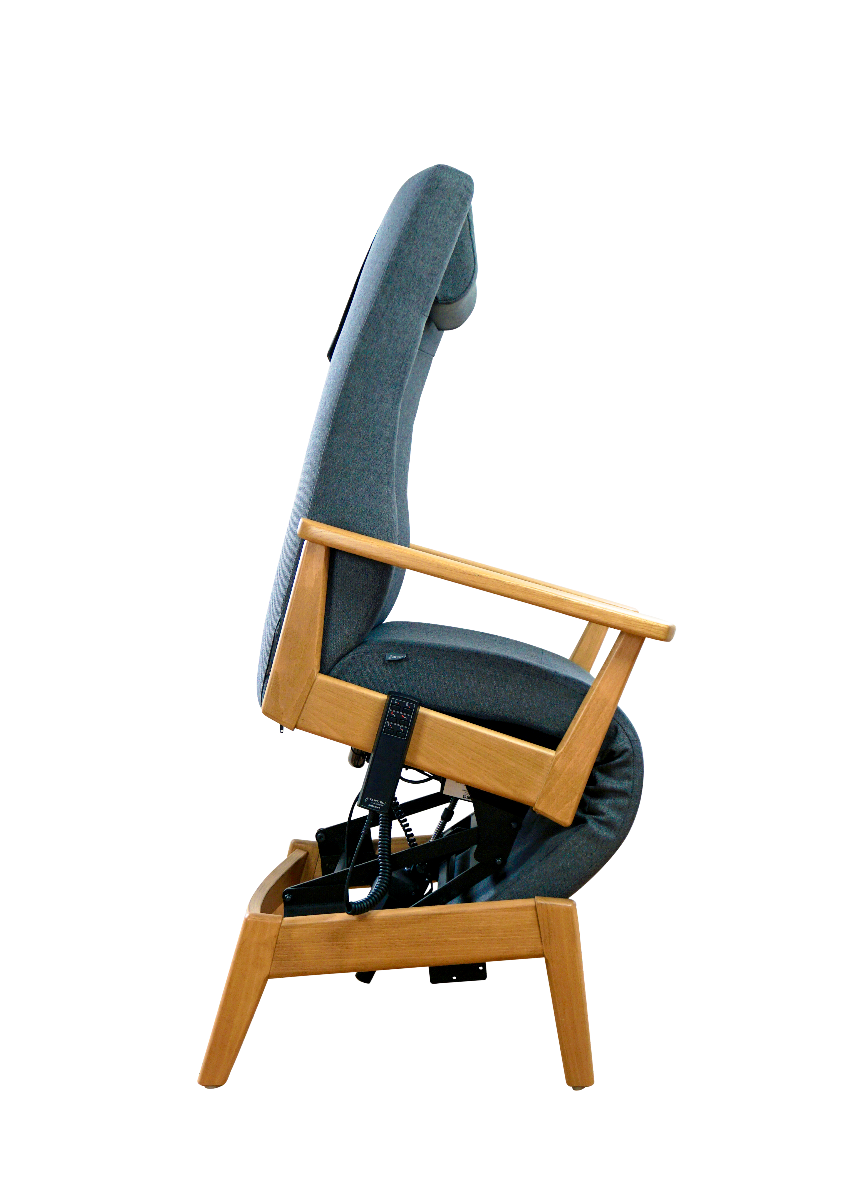 5040 Multiplus in oak