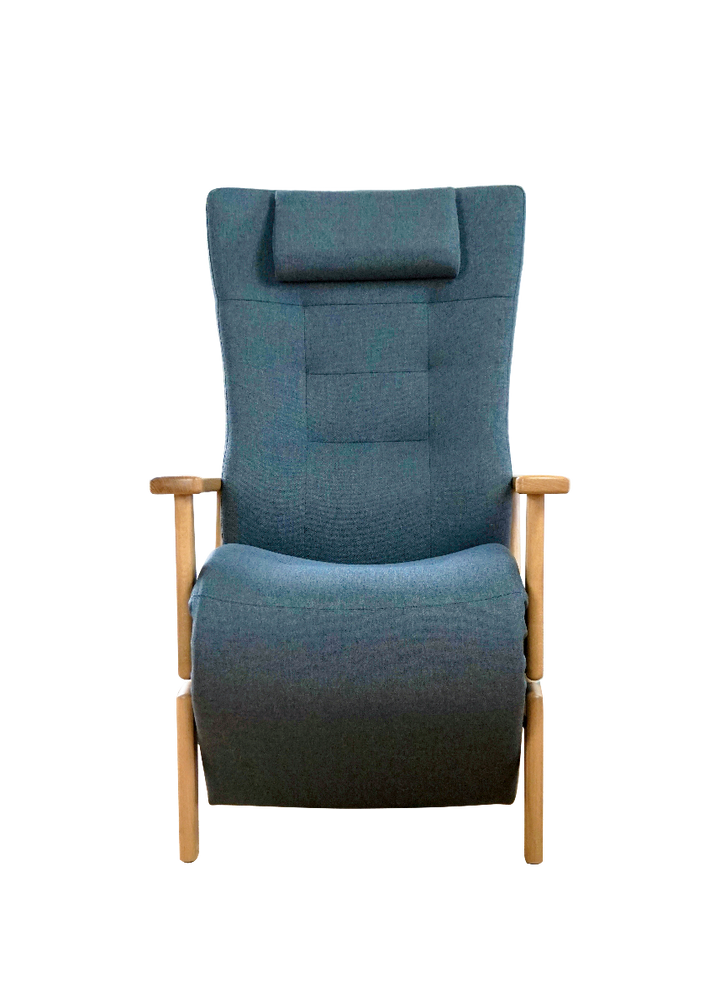 5040 Multiplus in oak